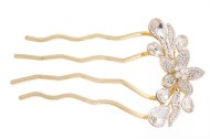 This bridal (wedding) hair comb with SWAROVSKI crystal measures approximately 4.0 inches long. The top is about 2.30 inches by 1.25 inches. Y6