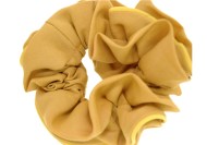 This fabulous ponytail holder is made with soft fabric. T14