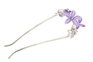 This hair stick decorated with crystal measures approximately 4.25 inches long. The top is about 1.75 inches by 1.25 inches. B5