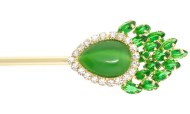 Metal hair stick decorated with a SWAROVSKI CRYSTAL on the of top is about 6.0 inches long totally. The ornamentation on the top is 1.25 inch by 0.8 inch. B9
